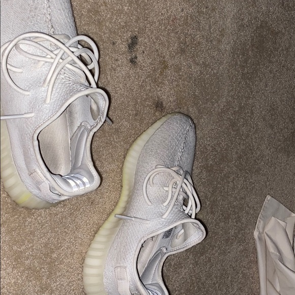 Yeezey boost - Picture 2 of 3